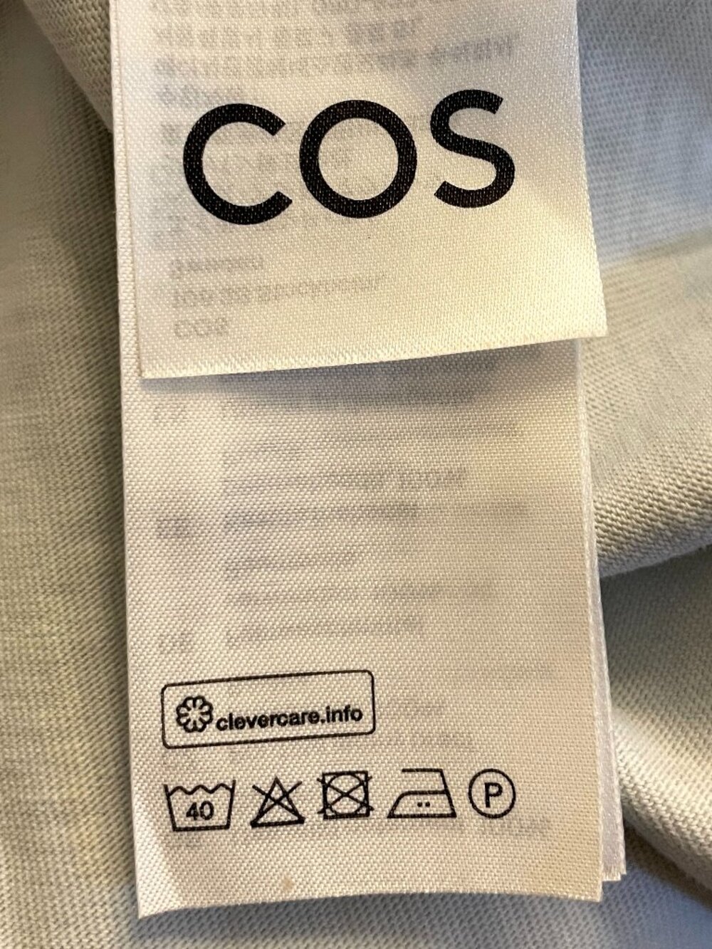 COS Relaxed-Fit Cropped T-Shirt Raw Edges 100% Cotton Scandi Minimalist Boxy Fit - Picture 2 of 12